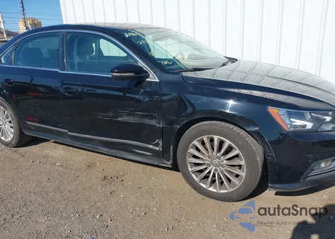 2016 Volkswagen Passat 1.8T Se из США, поврежденный, VIN 1VWBT7A34GC002468